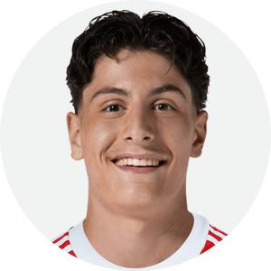 Deniz Ofli on Embracing Turkish-German Roots & Bayern First Team Dreams